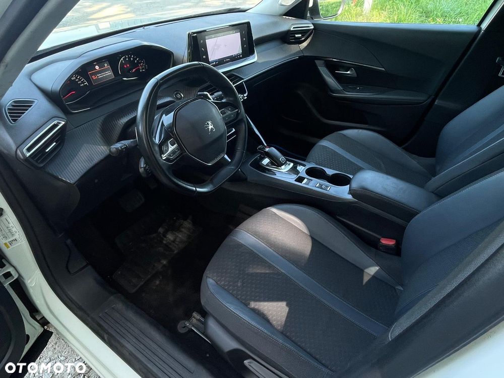 Peugeot 2008 1.5 BlueHDi Allure Pack S&S EAT8 - 9