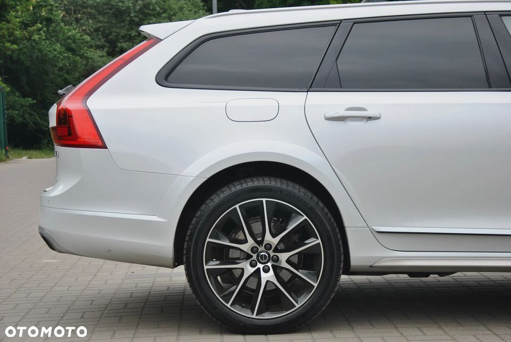 Volvo V90 Cross Country D5 SCR AWD Pro - 4