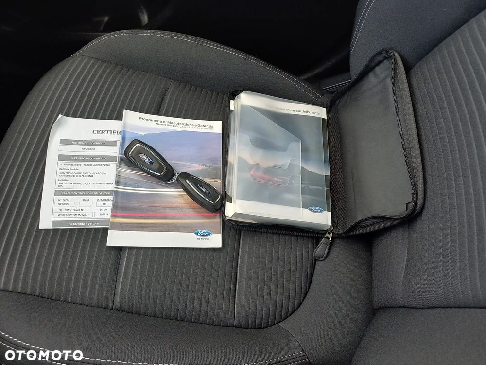 Ford Kuga 2.0 EcoBlue Hybrid TITANIUM - 34