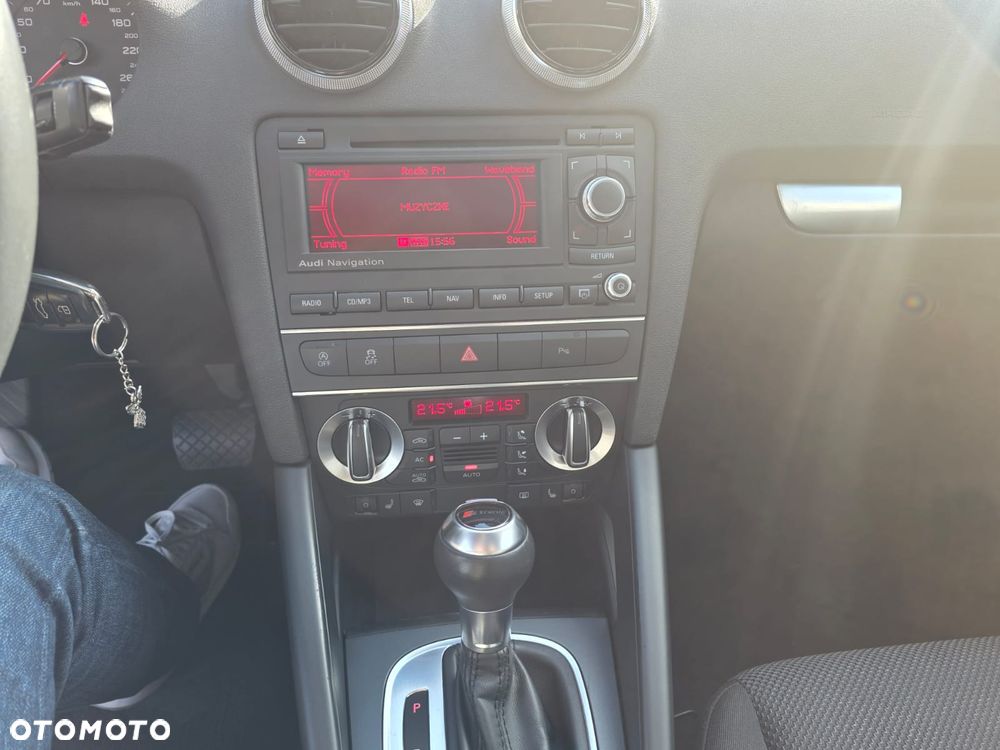 Audi A3 Sportback 1.6 TDI DPF Attraction S tronic - 14