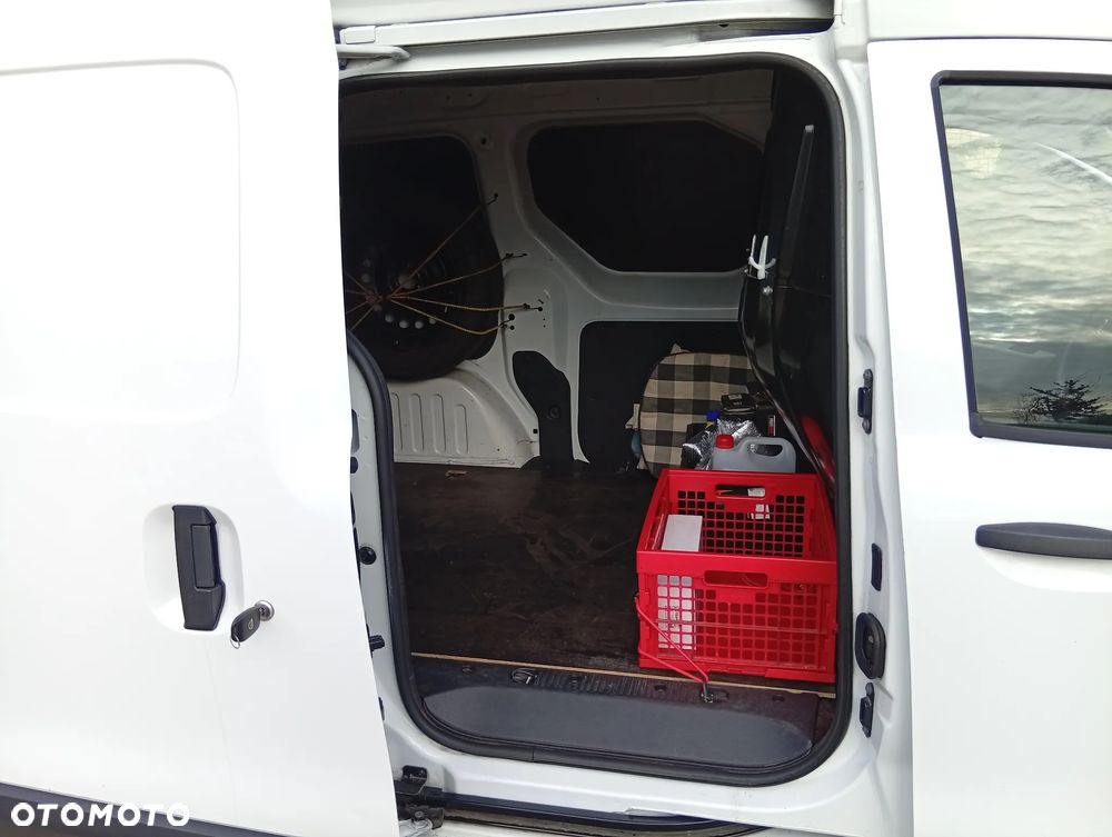 Dacia Dokker - 23