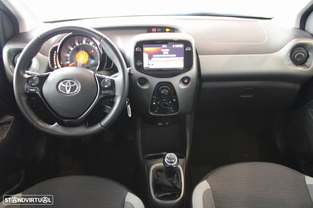 Toyota Aygo 1.0 X-Play+X-Touch - 8