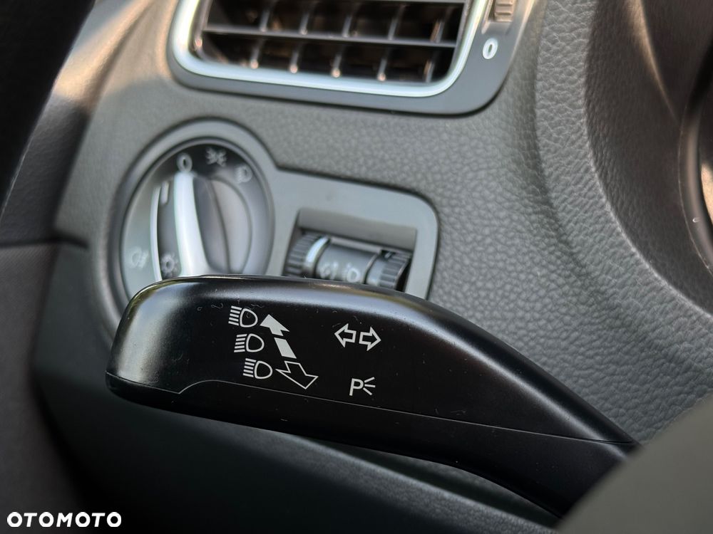 Volkswagen Polo 1.4 Life - 30