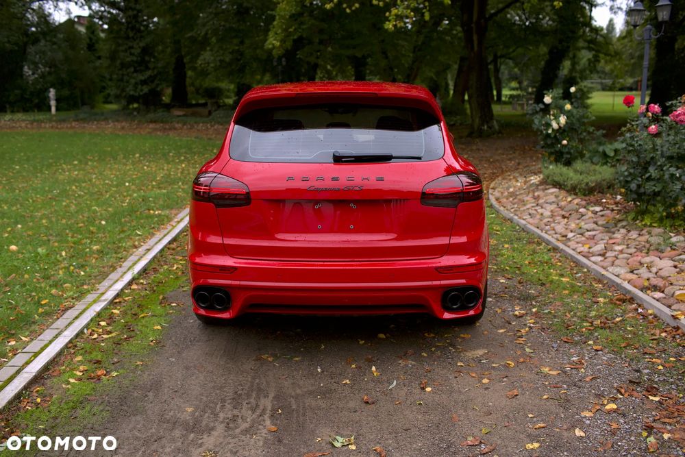Porsche Cayenne GTS - 9