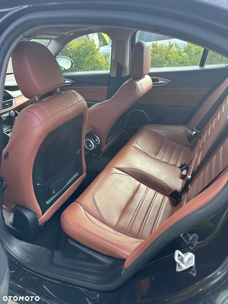 Alfa Romeo Giulia 2.0 Turbo Veloce - 28