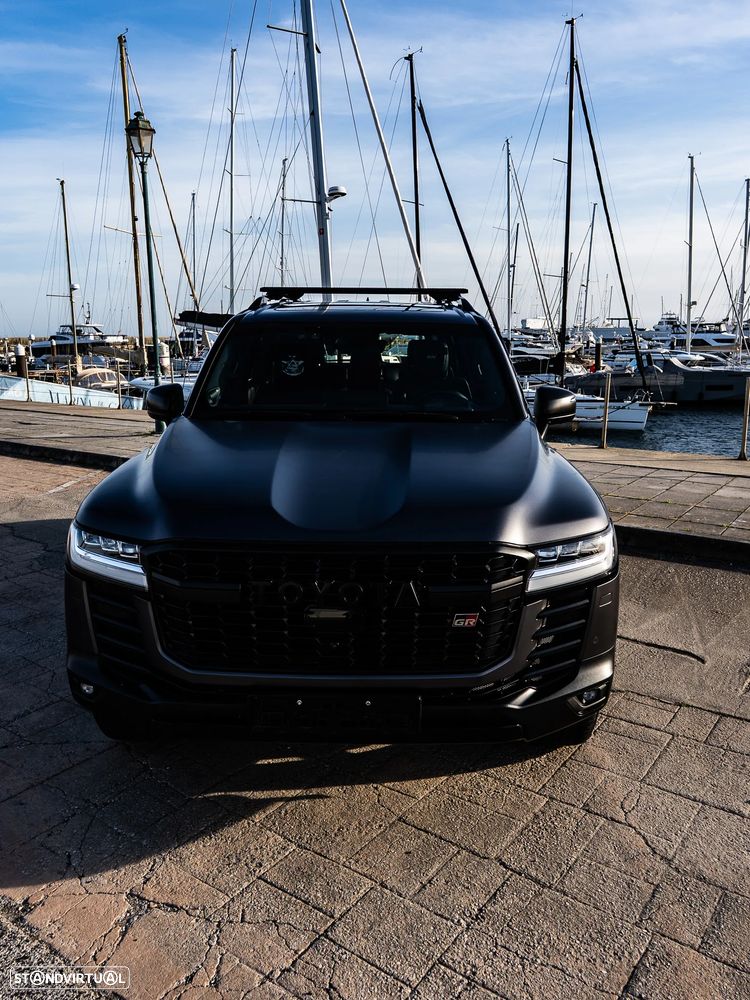 Toyota Land Cruiser - 17