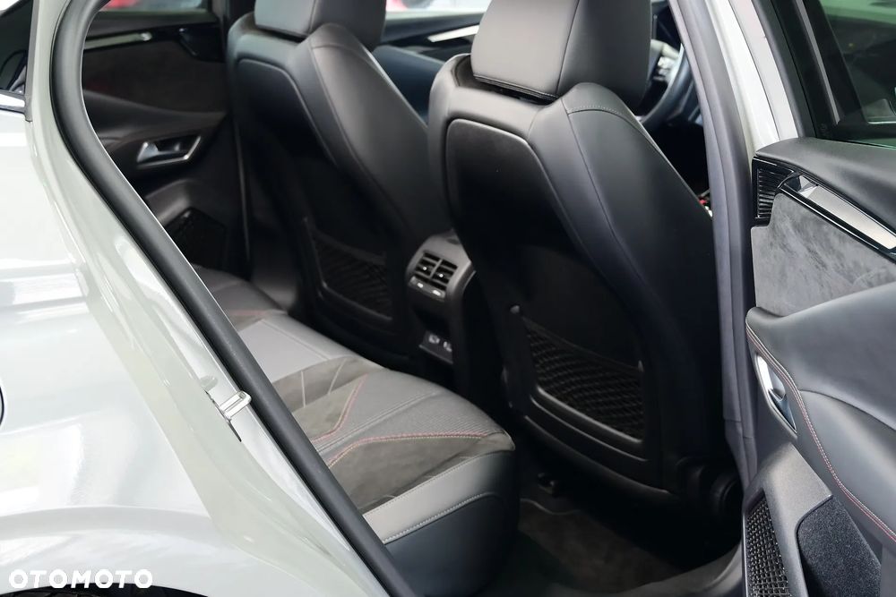 DS Automobiles DS 4 1.5 BlueHDi Performance Line + - 11