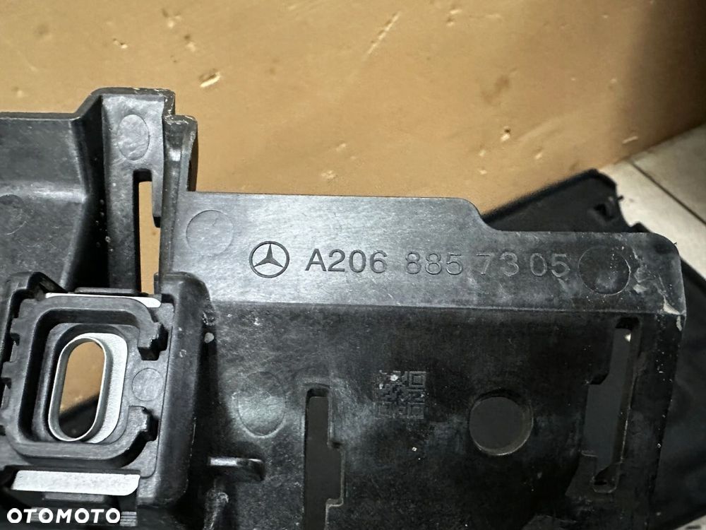 MERCEDES W206 AMG ŚLIZG ZDERZAKA LEWY TYŁ A2068859205 - 3