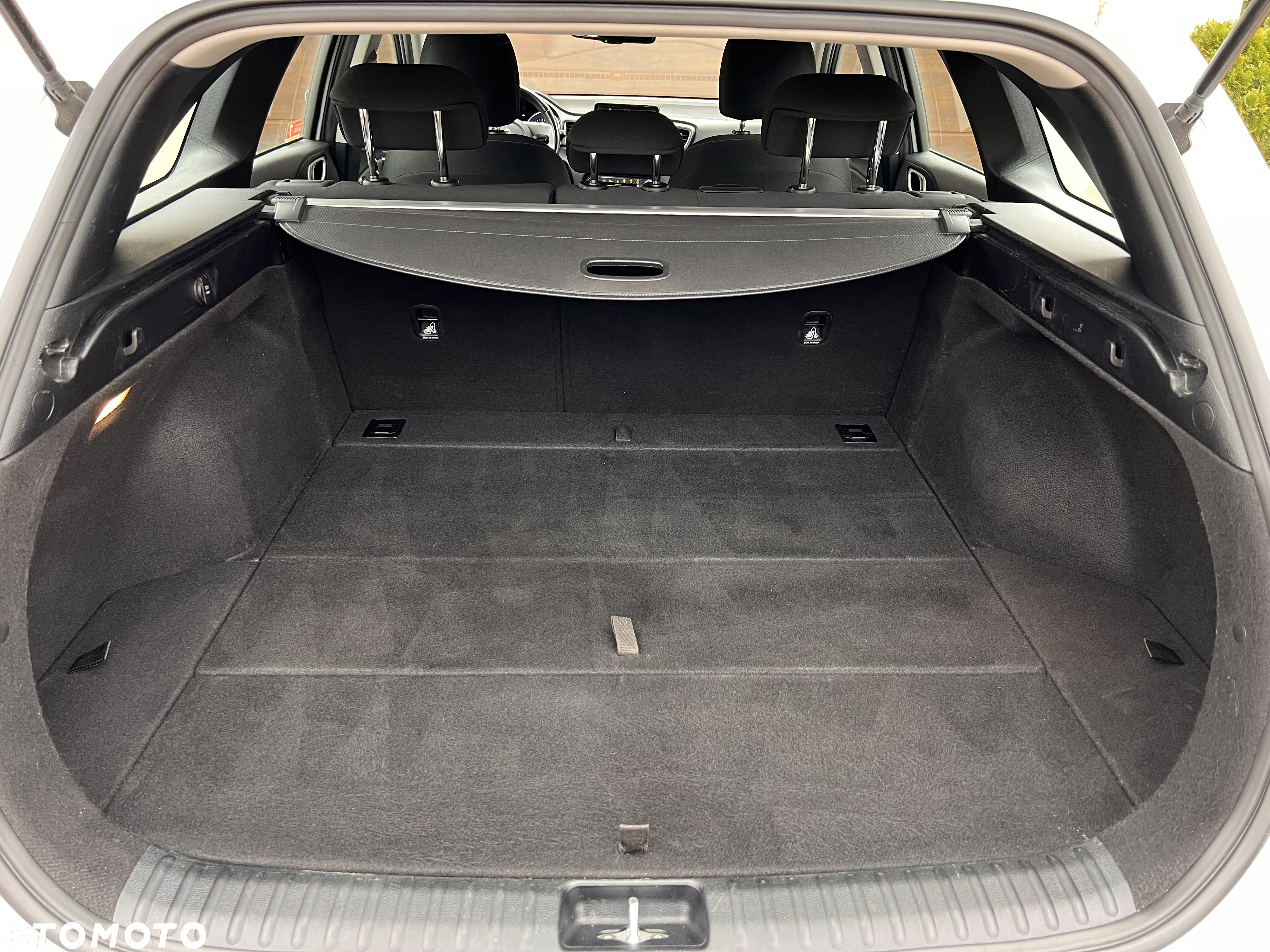 Kia Ceed 1.6 CRDi SCR M - 13