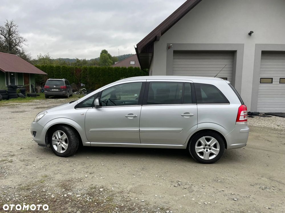 Opel Zafira 1.6 Cosmo EU5 - 5
