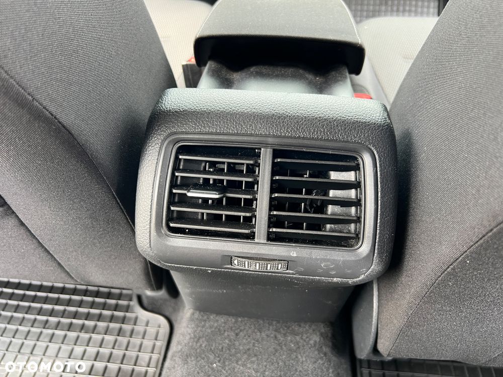 Volkswagen Golf Variant 1.6 TDI BMT Comfortline - 28