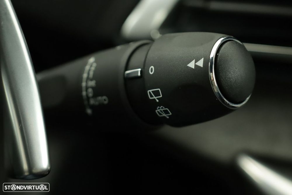 Peugeot 3008 1.2 Hybrid GT e-DCS6 - 19