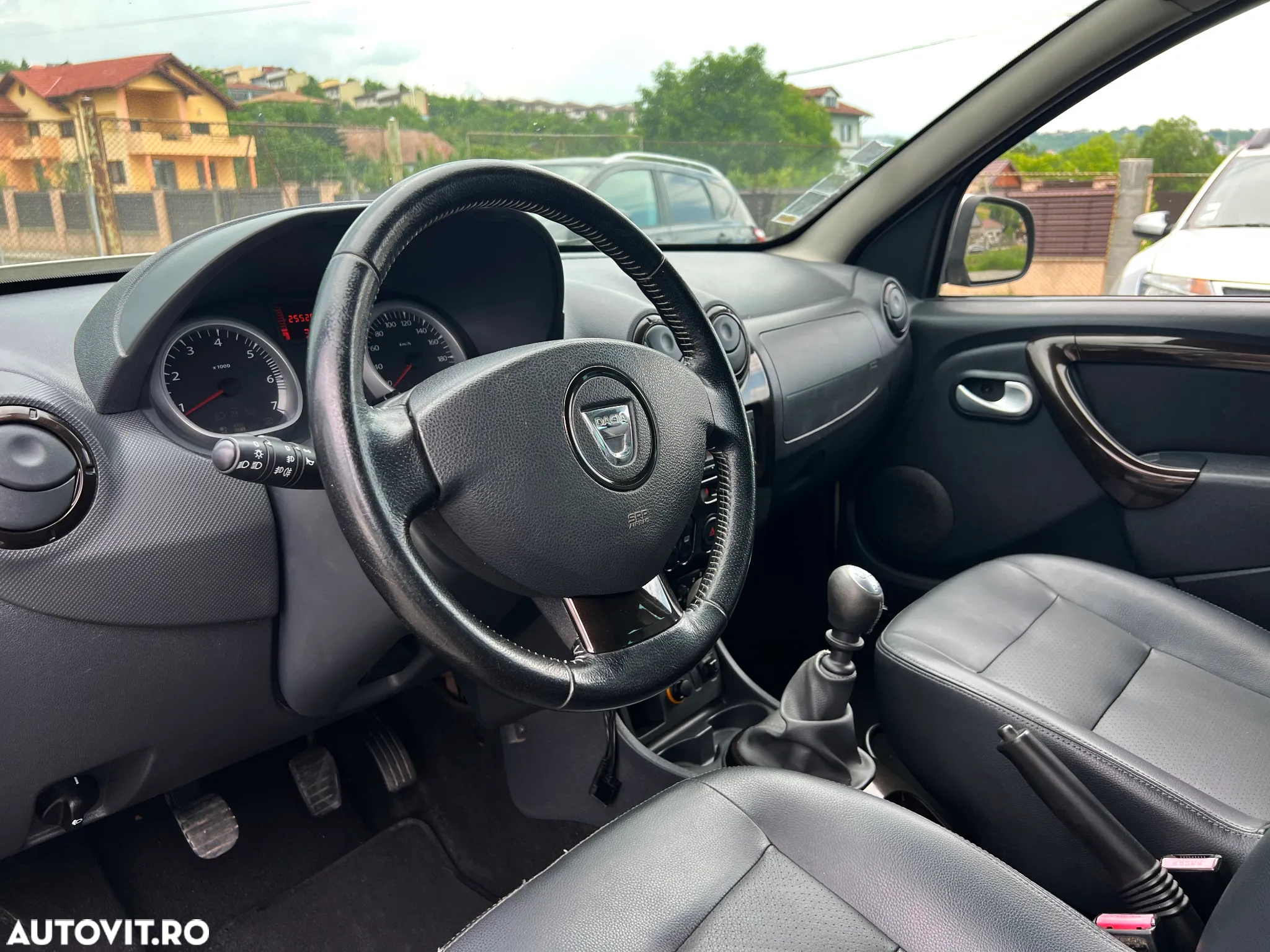 Dacia Duster dCi 110 FAP 4x2 Prestige - 8