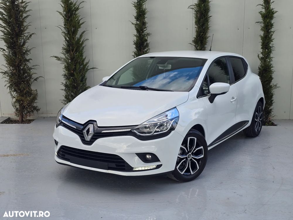 Renault Clio - 2