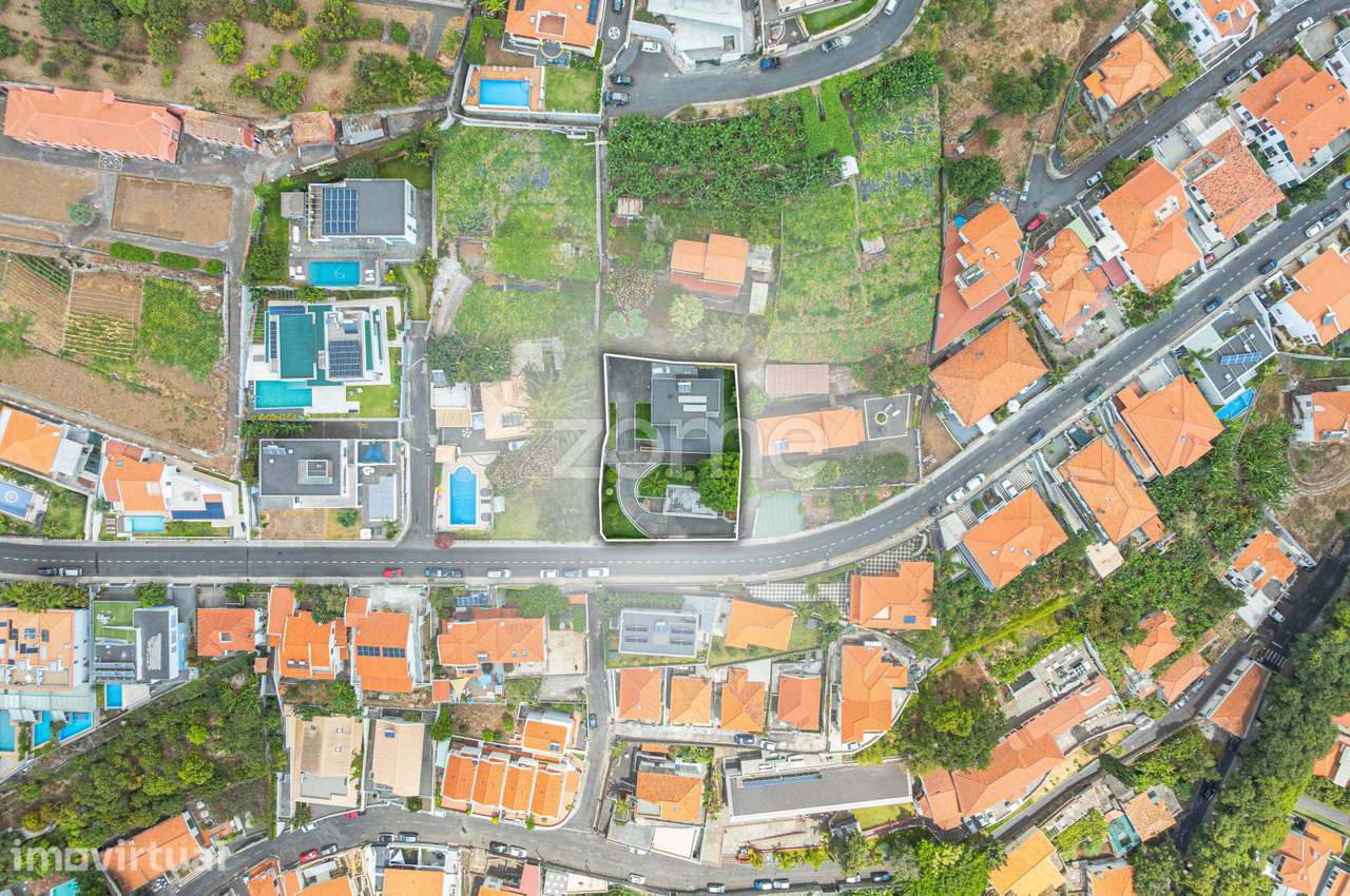 Moradia T3+1 com Vista sobre a Baía do Funchal - Grande imagem: 4/55
