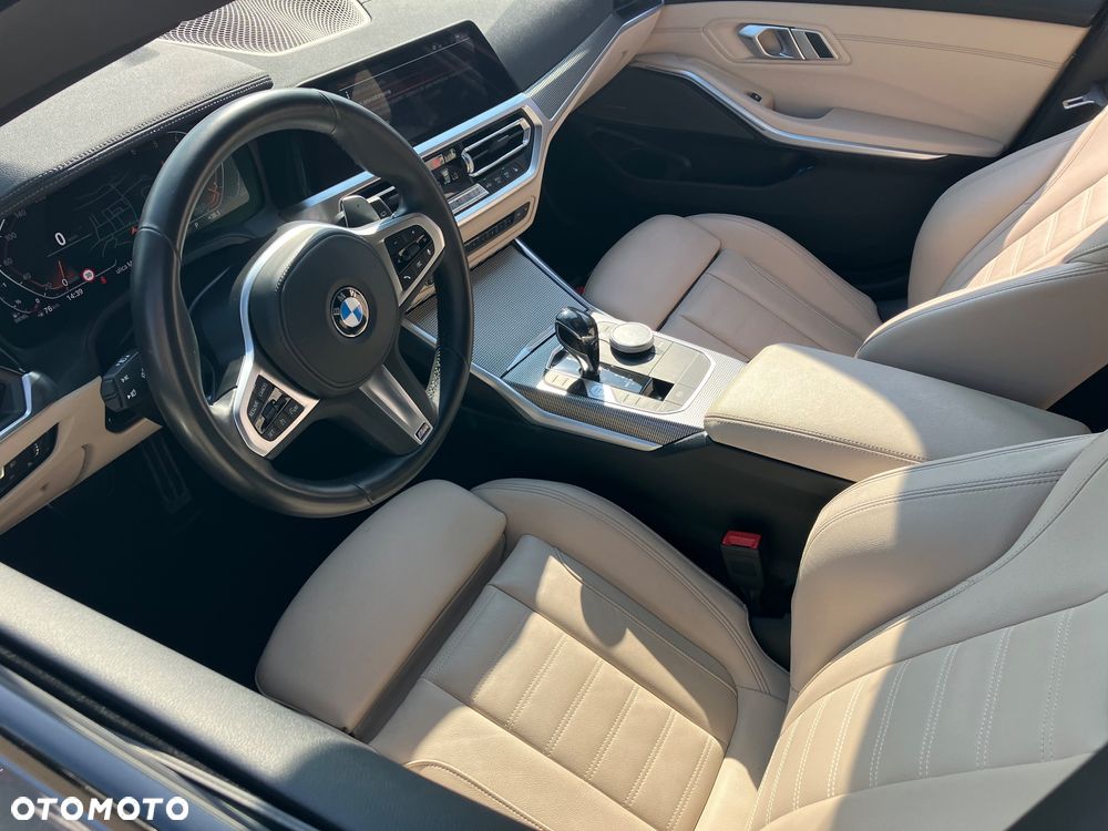 BMW Seria 3 320d xDrive M Sport - 9