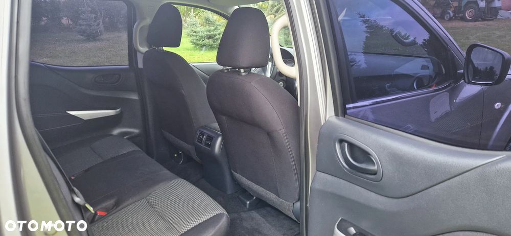 Nissan Navara DC 4x4 S&S Acenta - 11