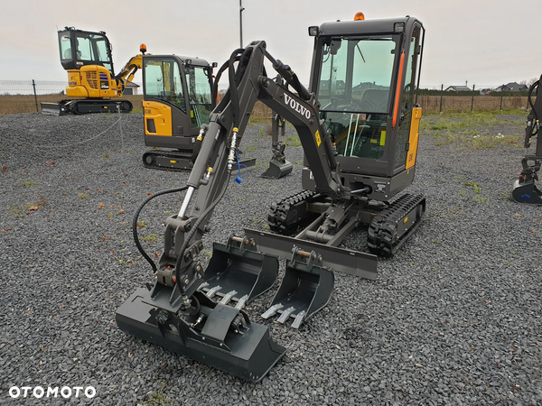 Volvo EC18E, DŁUGIE RAMIĘ, DODATKOWA PRZECIWWAGA, ROZSUWANE GĄSIENICE, 3 ŁYŻKI + SZYBKOZŁĄCZE VOLVO, NOWA DOSTĘPNA OD RĘKI, GWARANCJA Volvo Polska