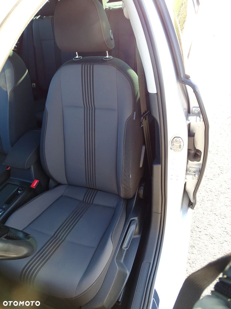 Volkswagen Golf 1.4 TSI (BlueMotion Technology) DSG Highline - 16