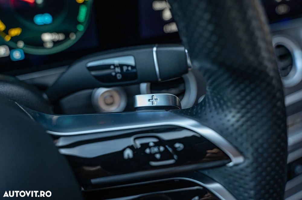 Mercedes-Benz E 300 de 9G-TRONIC AMG Line - 24