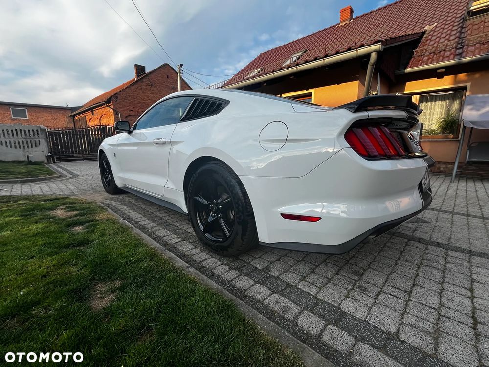 Ford Mustang 3.7 V6 - 6