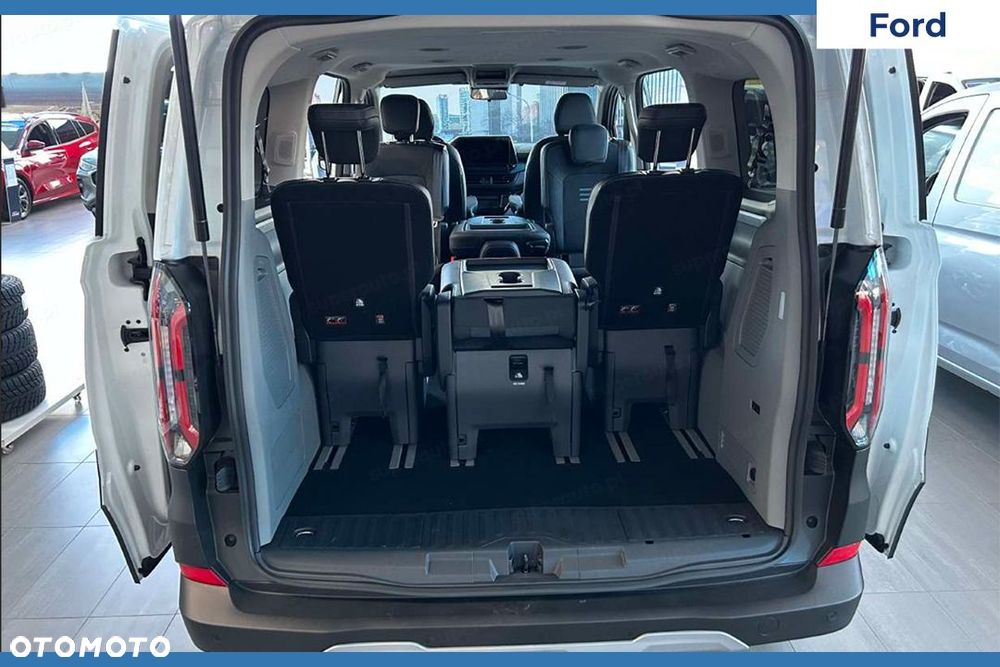 Ford Tourneo Custom - 10