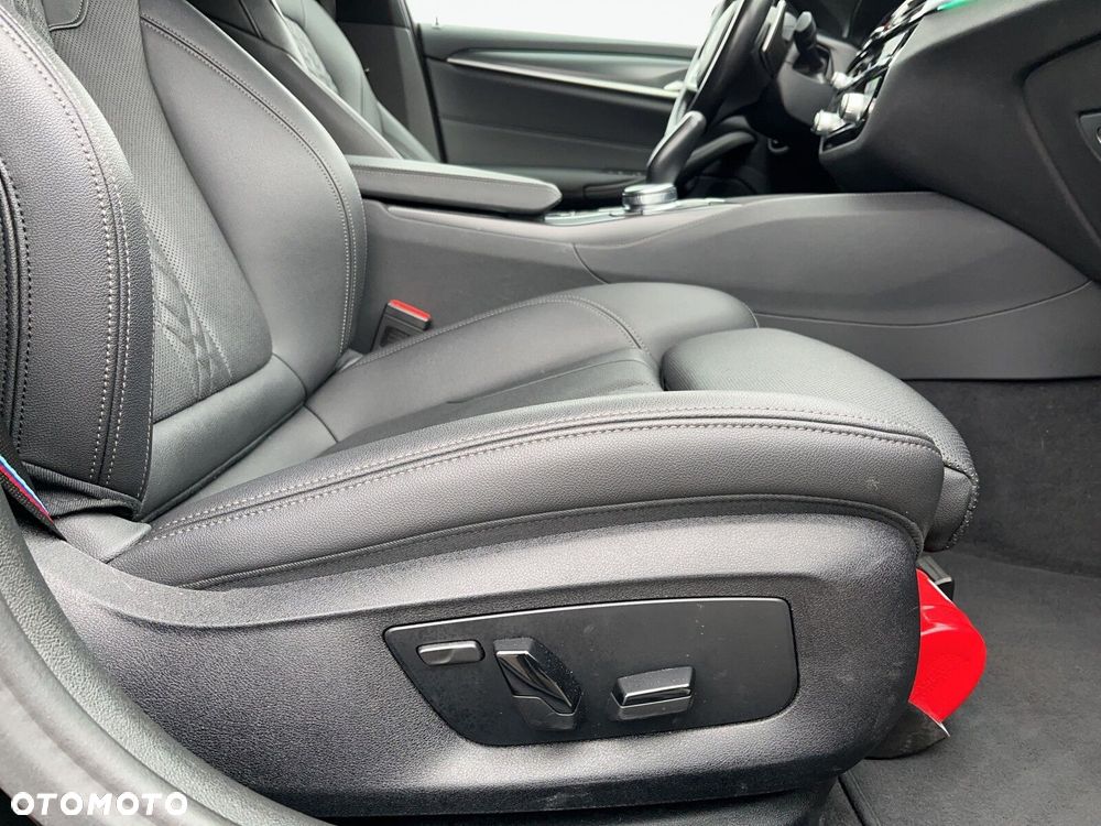 BMW Seria 5 520d xDrive mHEV M Sport sport - 21