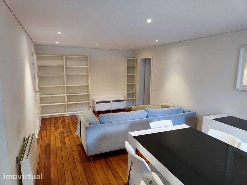 Arrenda-se apartamento T3 - Rua Manuel Bandeira - junto Av. Boavista - Grande imagem: 4/12