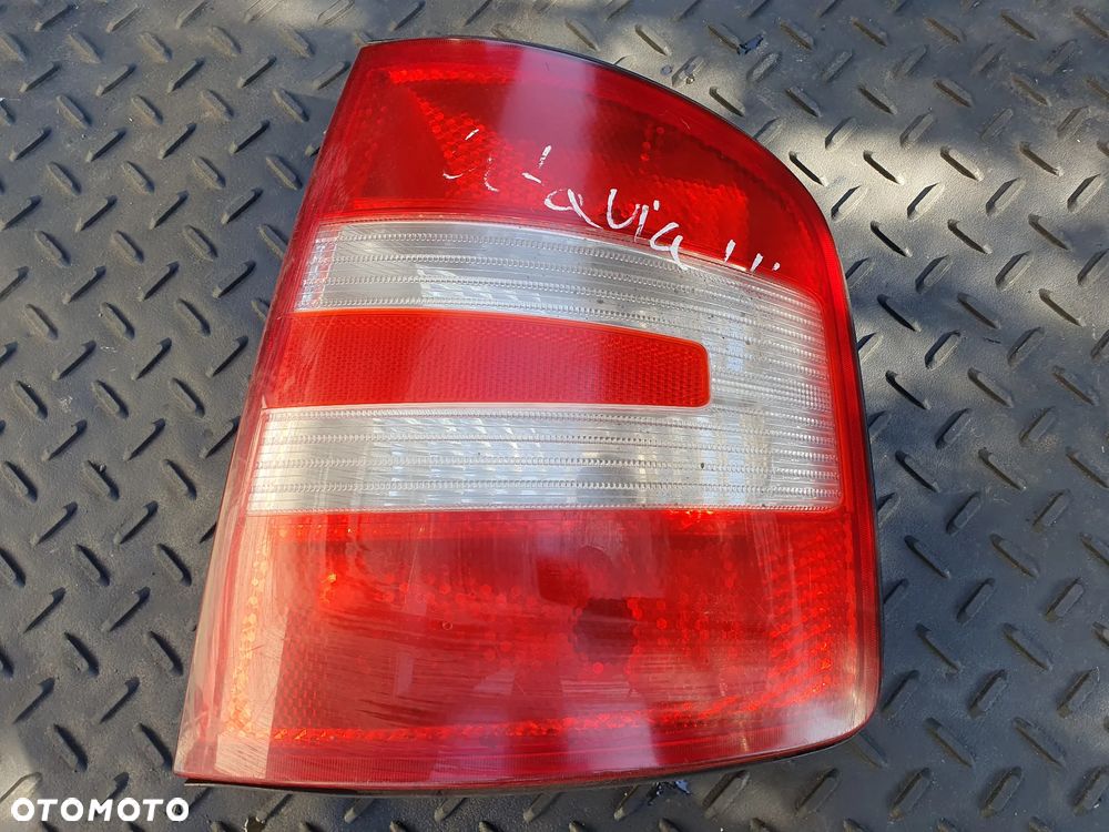 SKODA FABIA I 6Y LAMPA PRAWY TYŁ PRAWA TYLNA 6Y9945112B 6Y9945096E 6Y9945112D ORYGINAŁ - 1