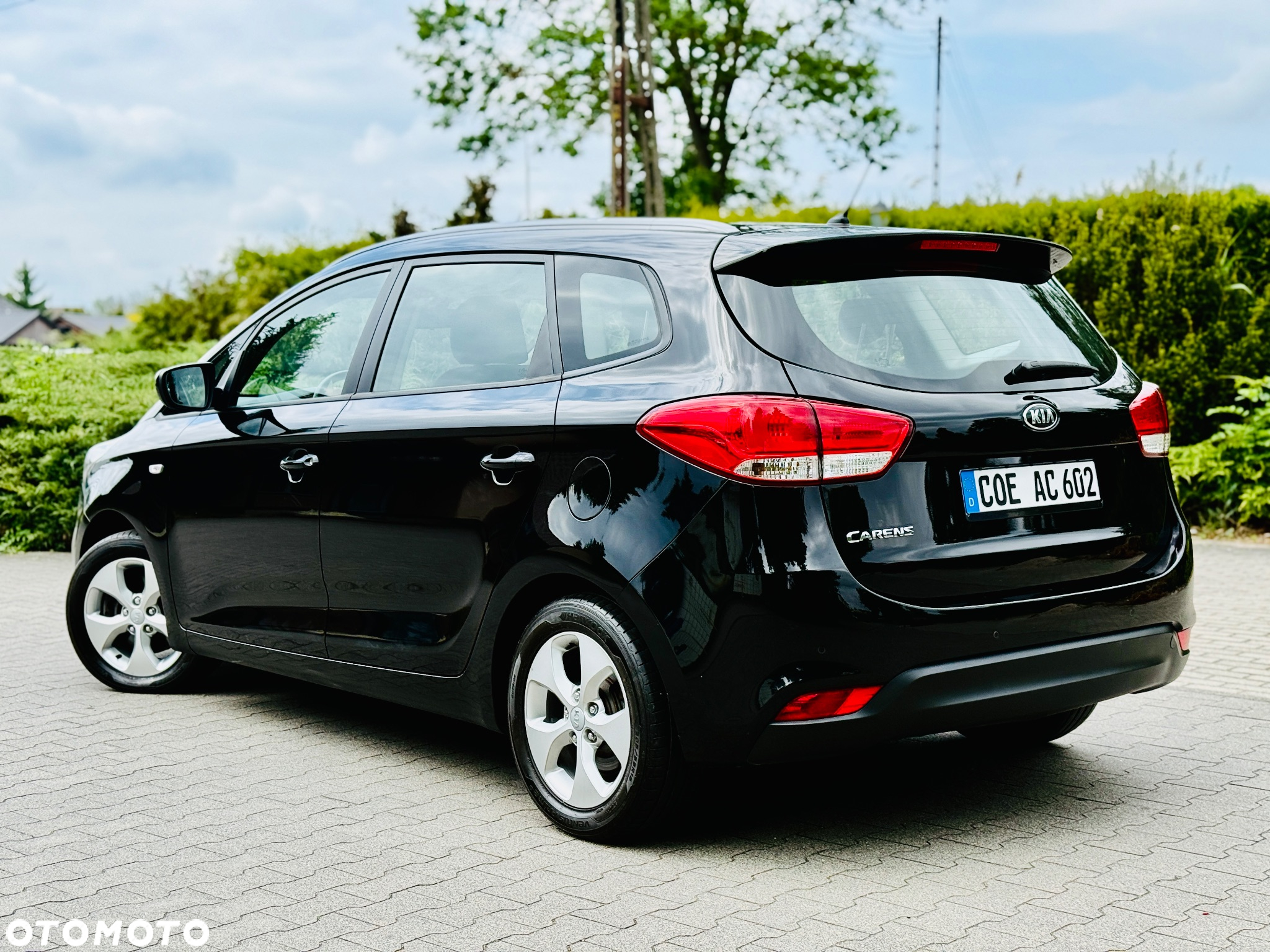 Kia Carens 1.6 GDI Dream Team Edition - 21