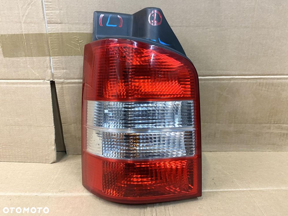 VW TRANSPORTER T5 03- LAMPA TYLNA LEWA DO WERSJI Z KLAPĄ ORYGINALNA - 2