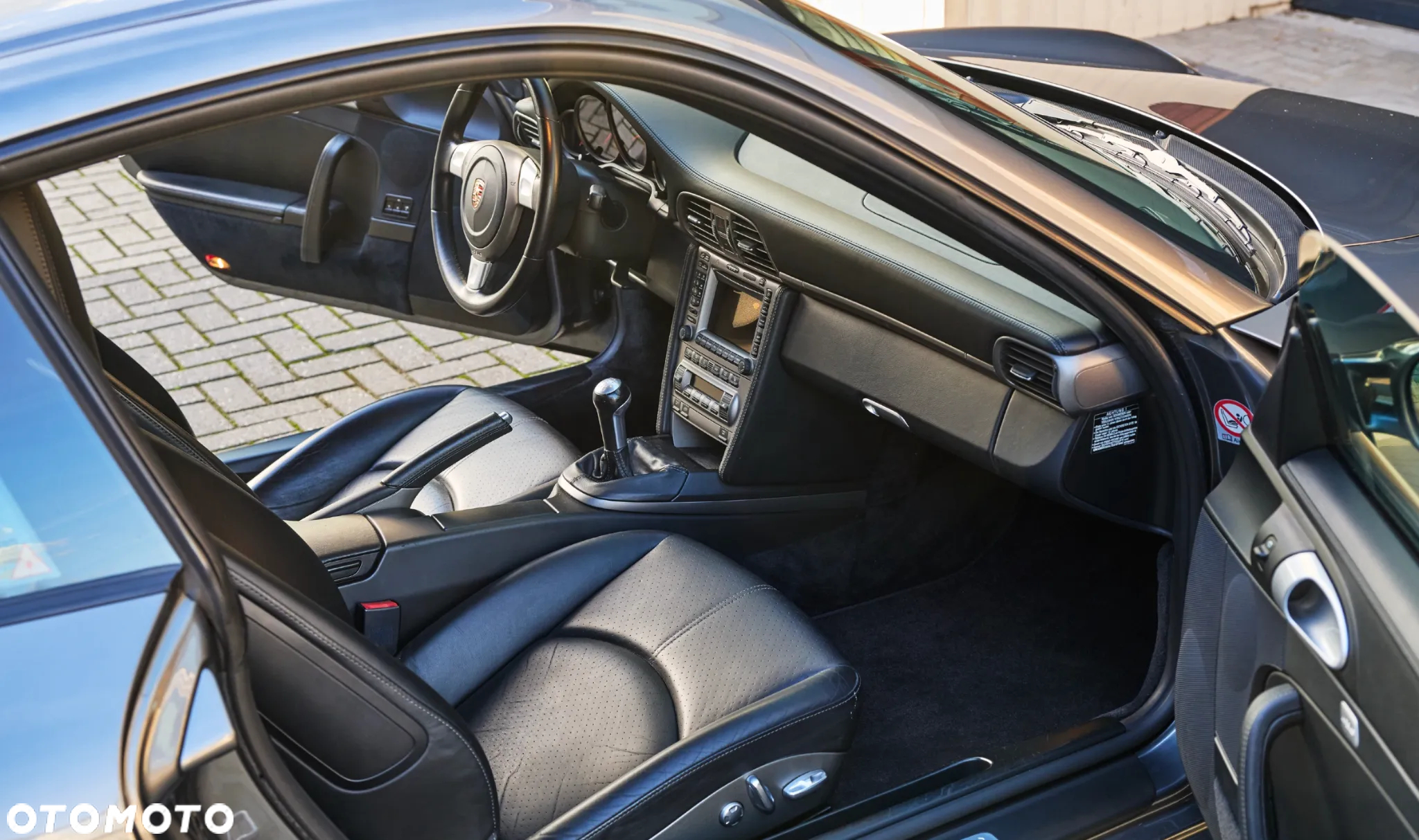 Porsche 911 Carrera 4 - 9