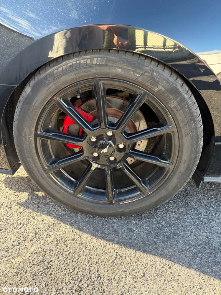 Ford Mustang 5.0 V8 GT - 11