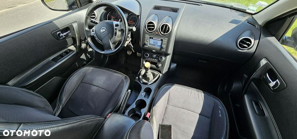Nissan Qashqai+2 - 12
