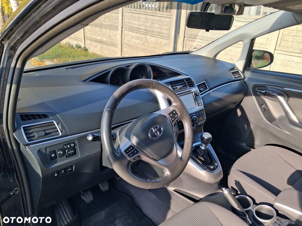 Toyota Verso 2013 photo 5