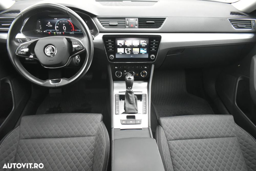 Skoda Superb 2.0 TDI DSG Ambition - 14