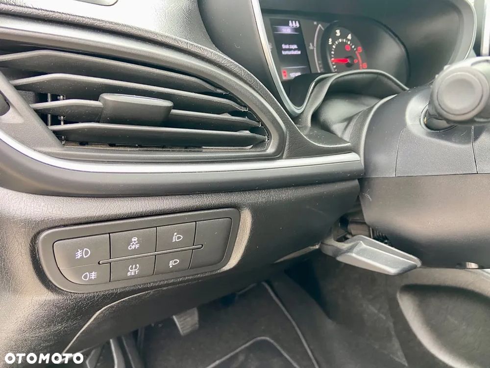 Fiat Tipo 1.3 MultiJet 16v Sport - 19