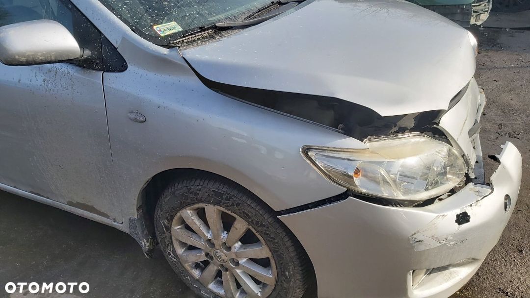 TOYOTA COROLLA e15 2,0 D4D sanki wózek silnika - 1