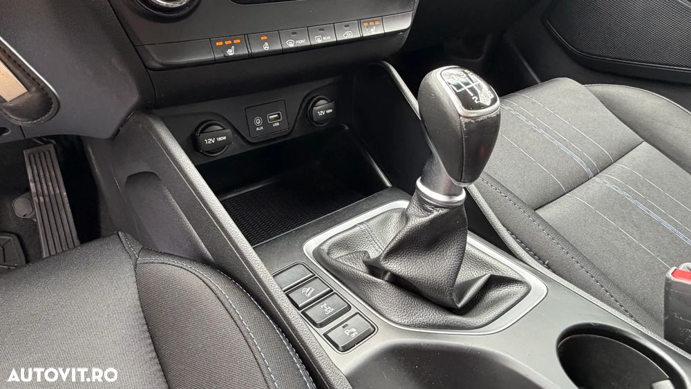 Hyundai Tucson 2.0 CRDI 4WD 6MT Style - 11