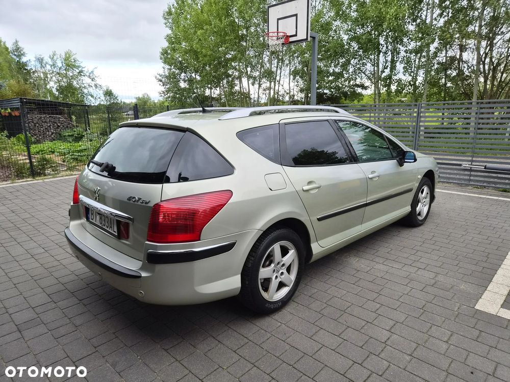 Peugeot 407 - 4