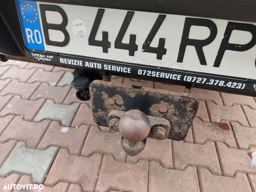 Nissan Navara 2.3 dCi Bi Turbo Double Cab N-Connecta - 28