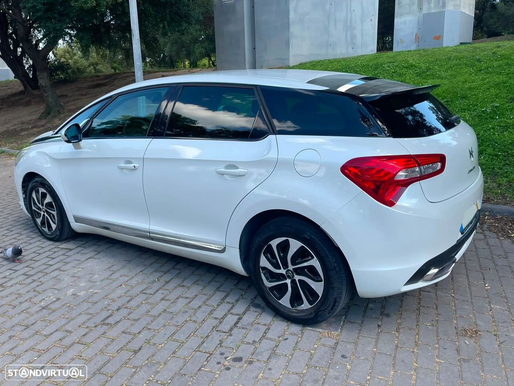 Citroën DS5 e-HDi 110 EGS6 SoChic - 3