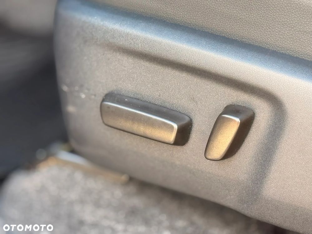 Toyota Hilux 2.8 D-4D Double Cab GR Sport II 4x4 - 19