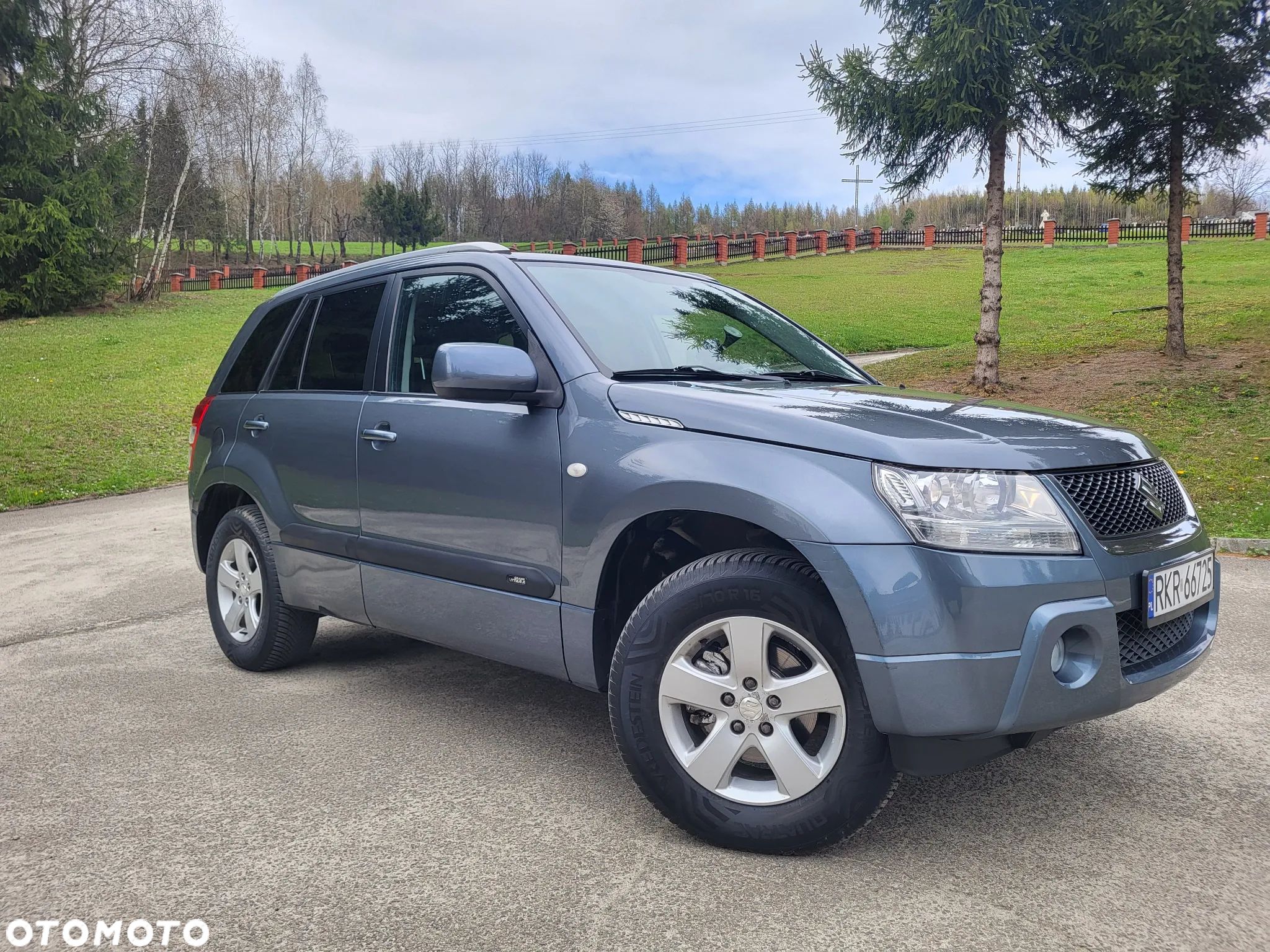 Suzuki Grand Vitara 2.0 - 1