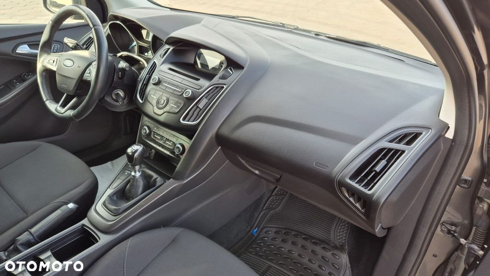 Ford Focus 1.0 EcoBoost Start-Stopp-System TREND - 11