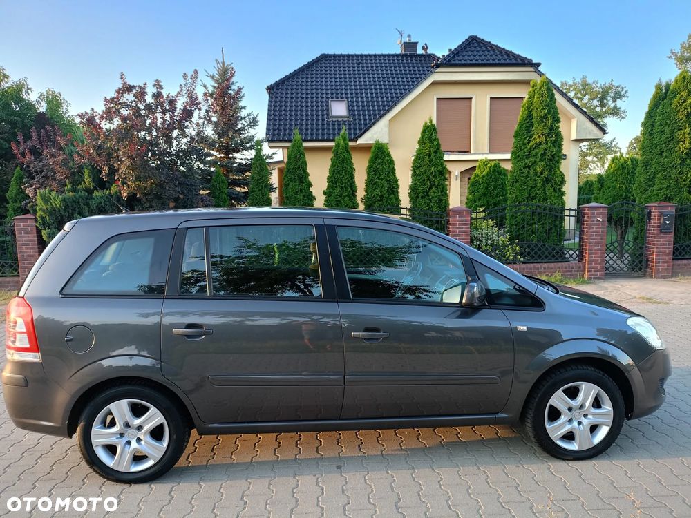 Opel Zafira - 4