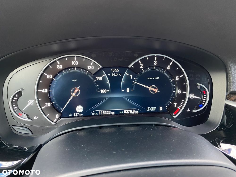 BMW Seria 5 530i Sport Line - 25