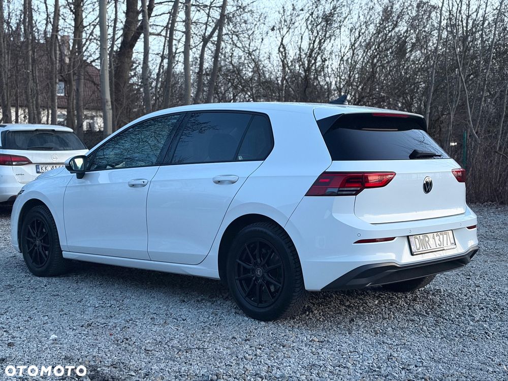 Volkswagen Golf 1.5 eTSI Life DSG - 6