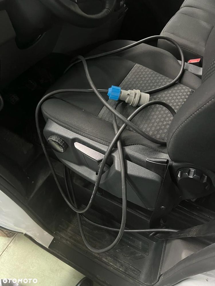 Ford Transit - 22