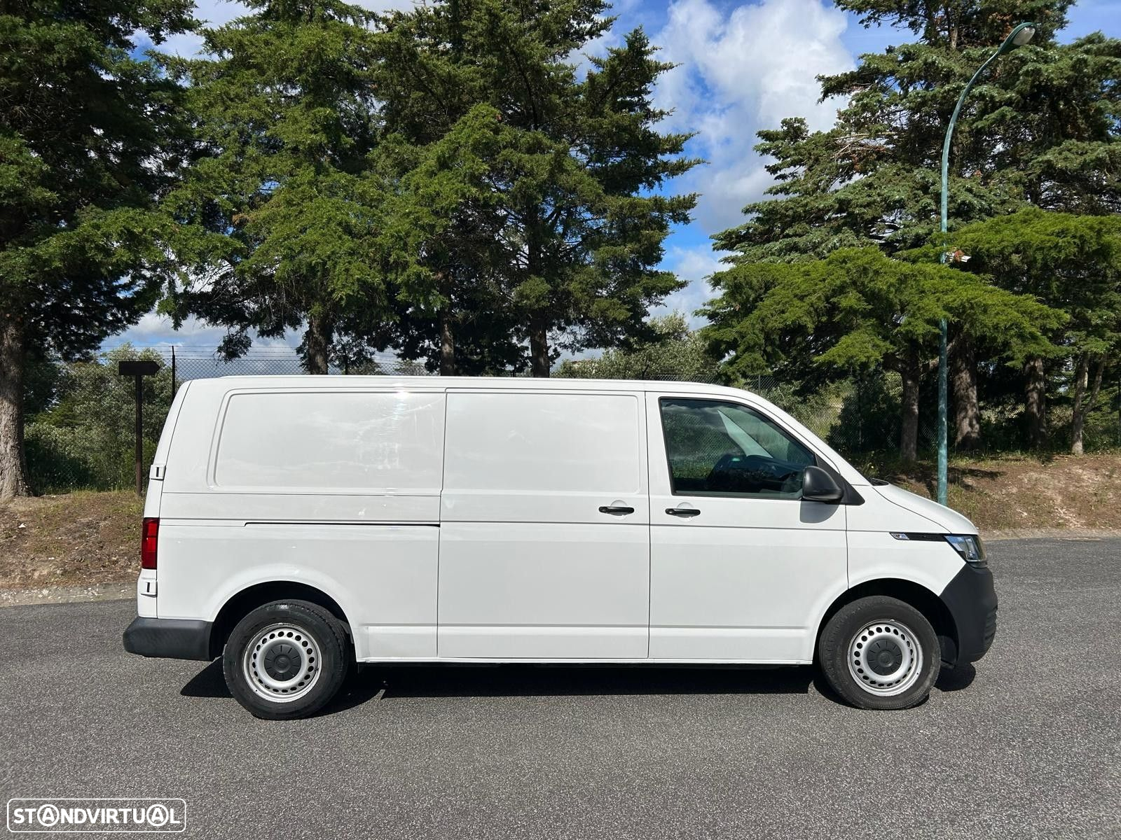 VW Transporter 2.0 TDI L.Business - 19